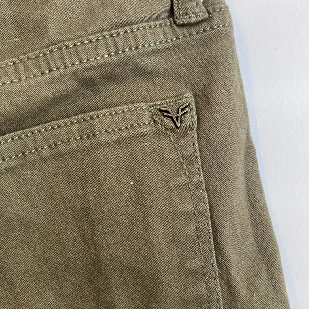 Vigoss Jeans Marley mid rise Olive Green Women's Shorts